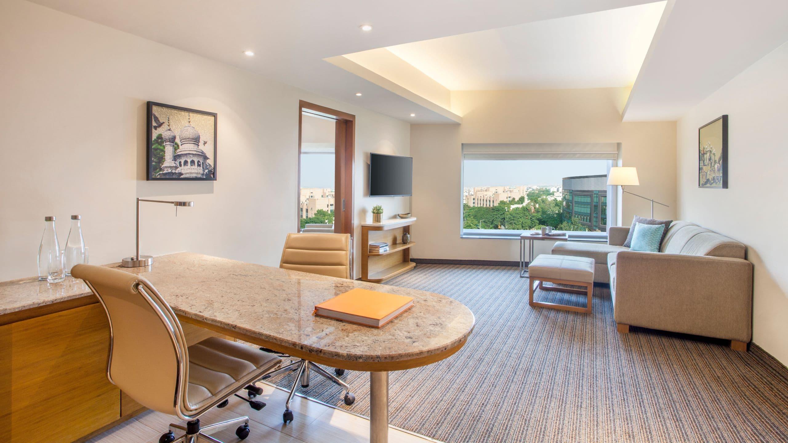 Hyatt Place Banjara Hills Hotel 5*