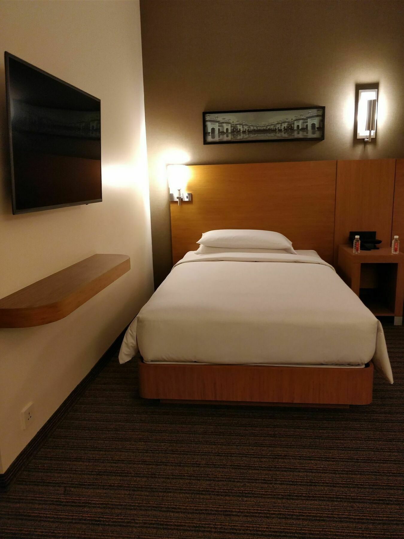 Hyatt Place Banjara Hills Hotel 5*